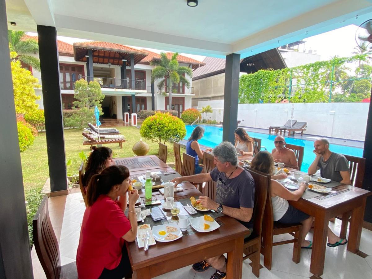 Christima Residence Negombo Extérieur photo